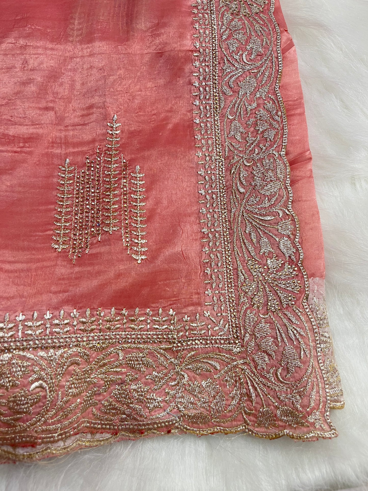 Jari border gold crush
