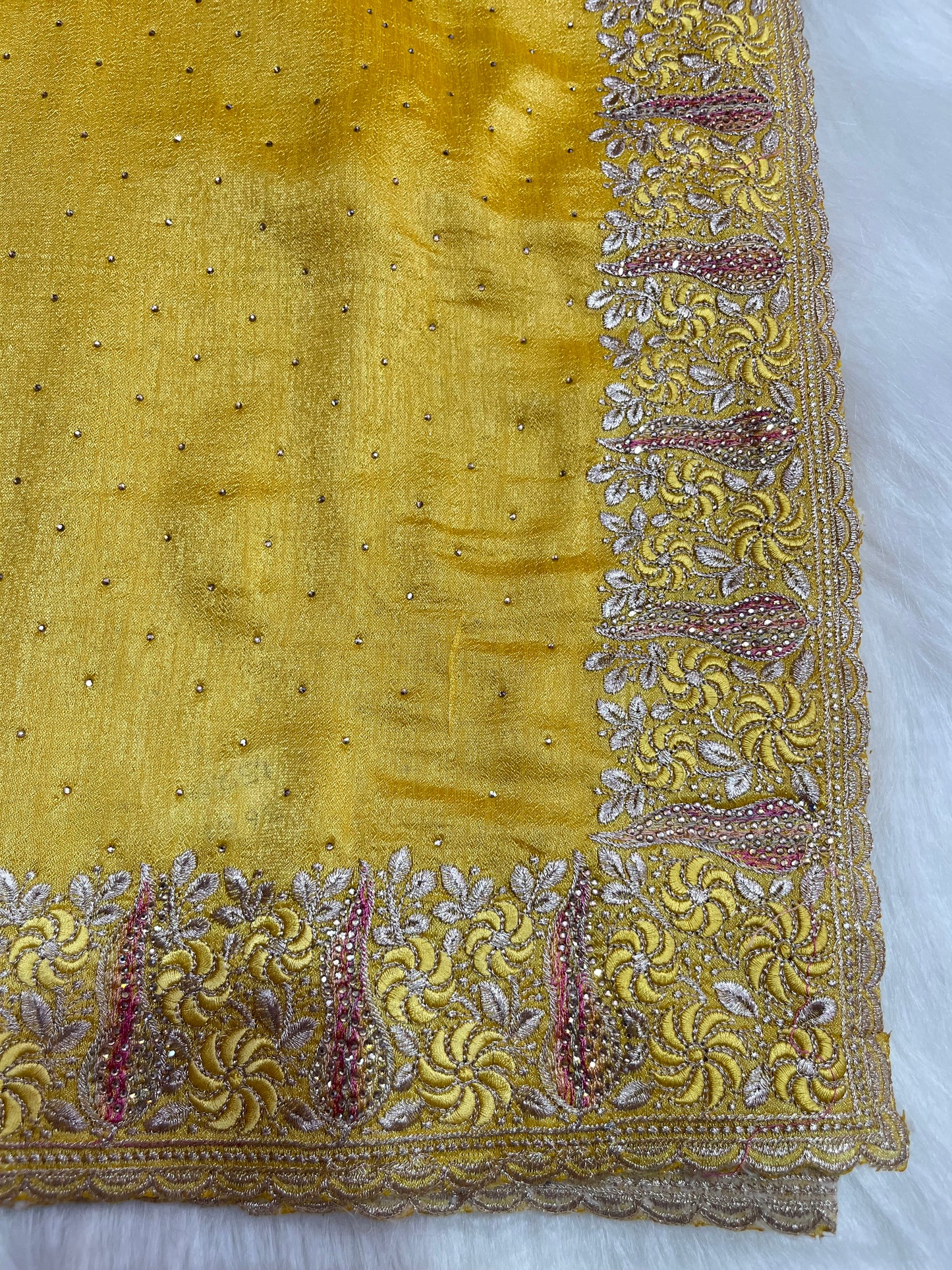 Yellow beauty with resham zari border